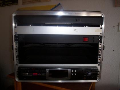 8 HE Doubledoor Case PVC gefüllt mit.
