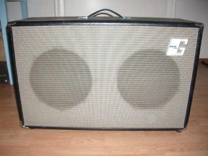 Vintage Guyatone Gitarrenbox 2x12 Celestion Speakers