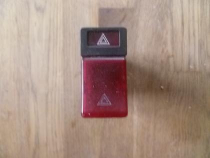 Schalter Warnblinkschalter Volvo 850 GLT