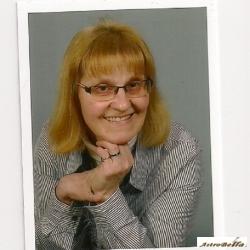 Maren bei Astrobella Schauen Sie mit einem 15min Gratisgespräch in die Zukunft