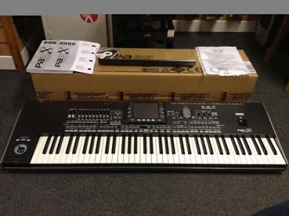 KORG Pa3X Arranger Workstation Keyboard 76-Key . 1000EUR